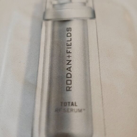 Rodan + Fields Total RF Serum, face samples x11 - Picture 2 of 4